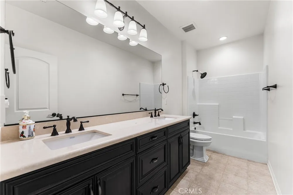 2821 Bracken Way Palmdale, CA 93551