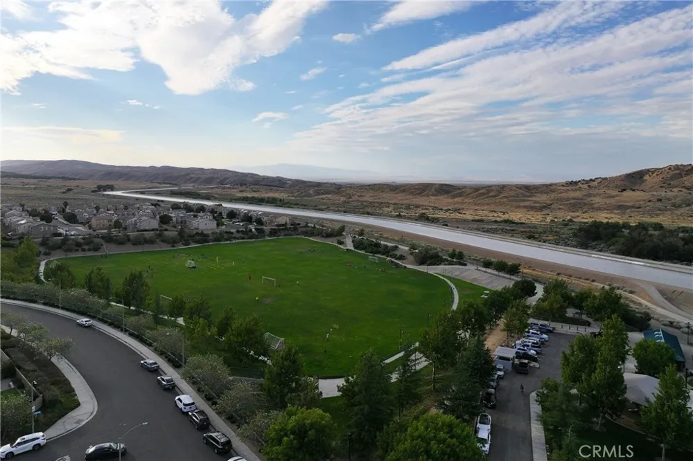 2821 Bracken Way Palmdale, CA 93551