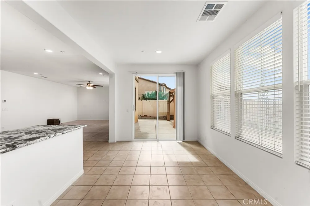 2821 Bracken Way Palmdale, CA 93551