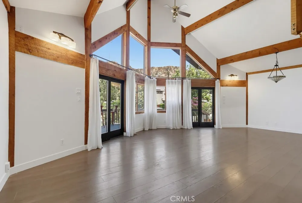 29716 Jackson Castaic, CA 91384