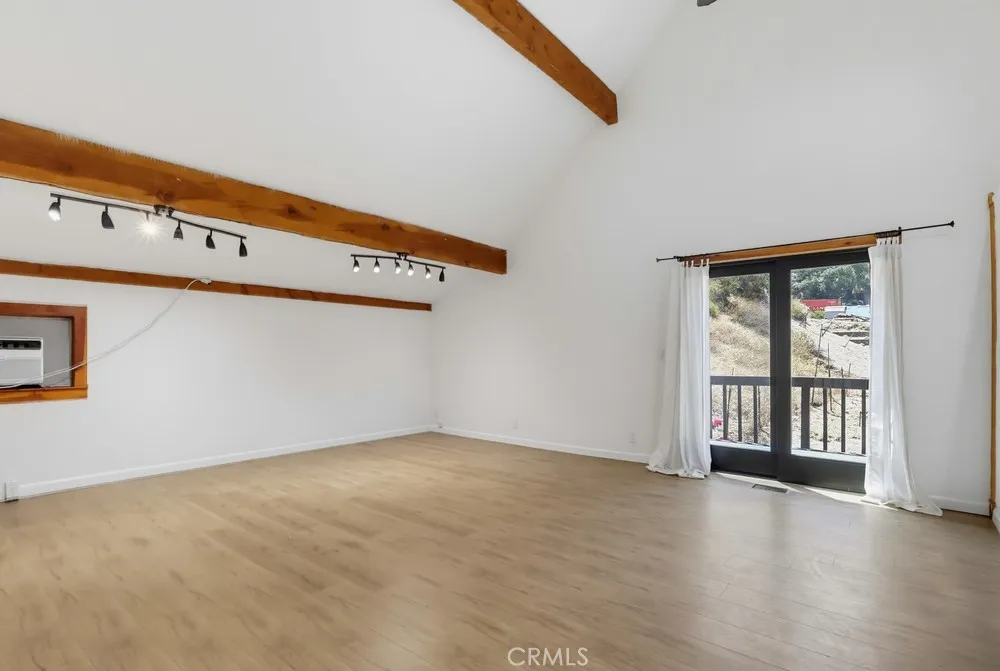 29716 Jackson Castaic, CA 91384