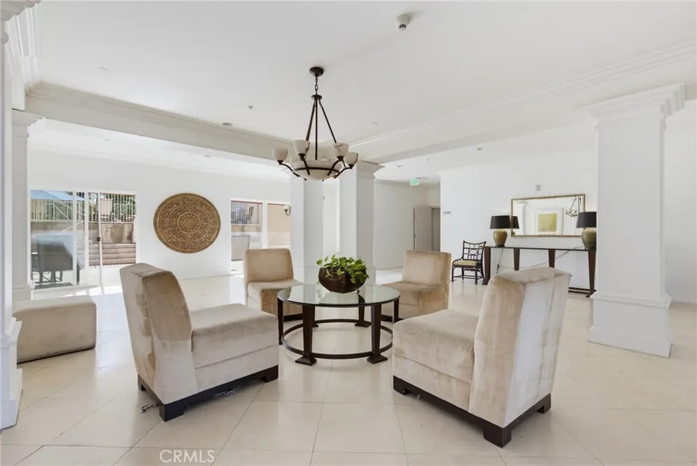 9610 Zelzah Avenue #203 Los Angeles, CA 91325
