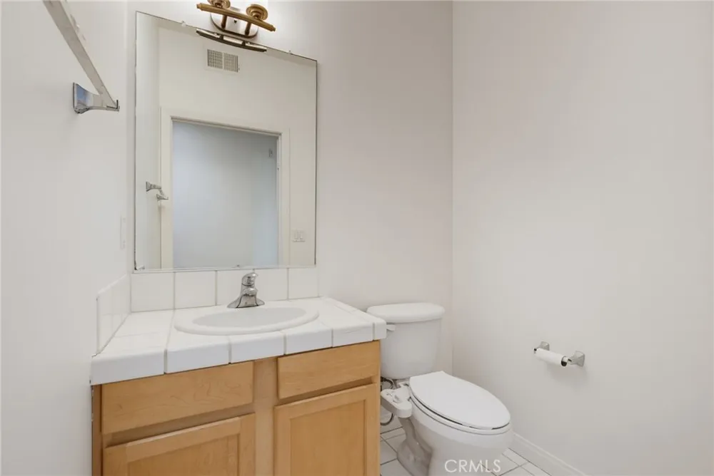 9610 Zelzah Avenue #203 Los Angeles, CA 91325