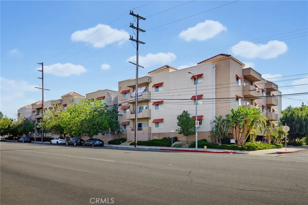 9610 Zelzah Avenue #203 Los Angeles, CA 91325