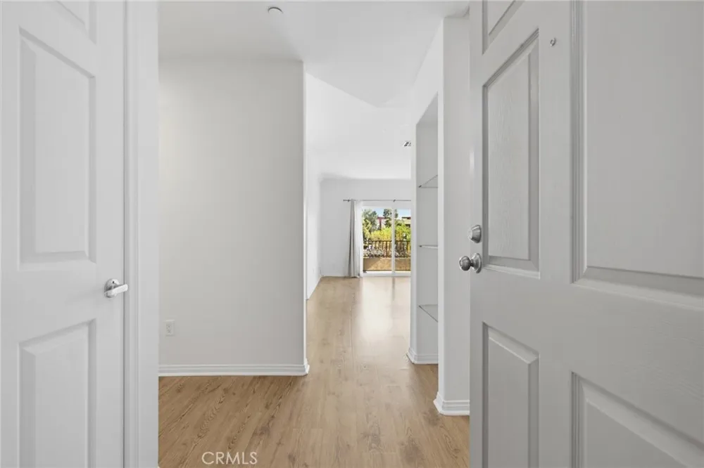 9610 Zelzah Avenue #203 Los Angeles, CA 91325