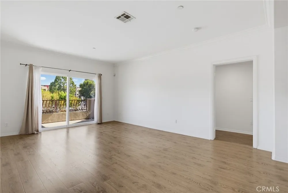 9610 Zelzah Avenue #203 Los Angeles, CA 91325