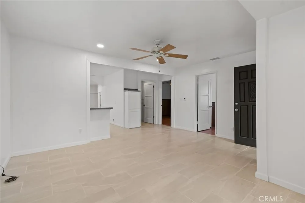 13260 Raven Sylmar, CA 91342