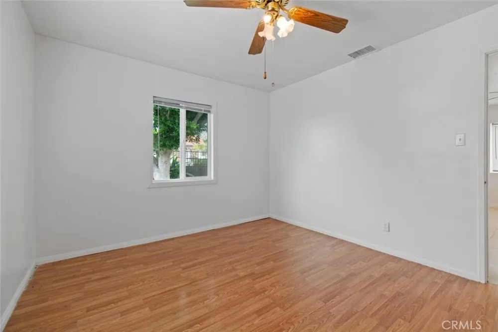 13260 Raven Sylmar, CA 91342