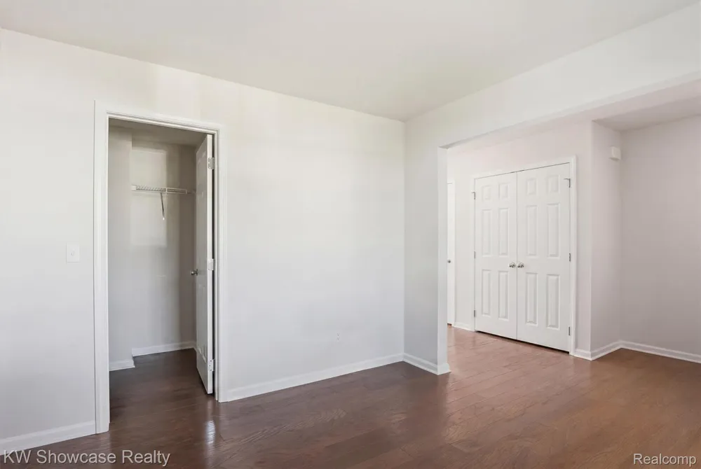 249 Saddleback Court White Lake Charter Township, MI 48386