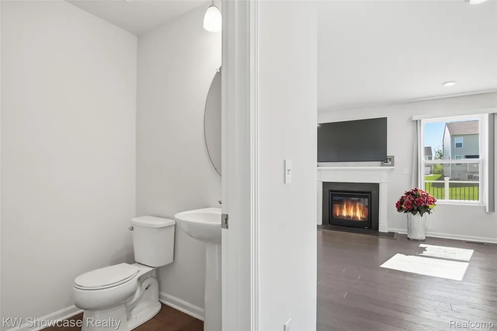 249 Saddleback Court White Lake Charter Township, MI 48386