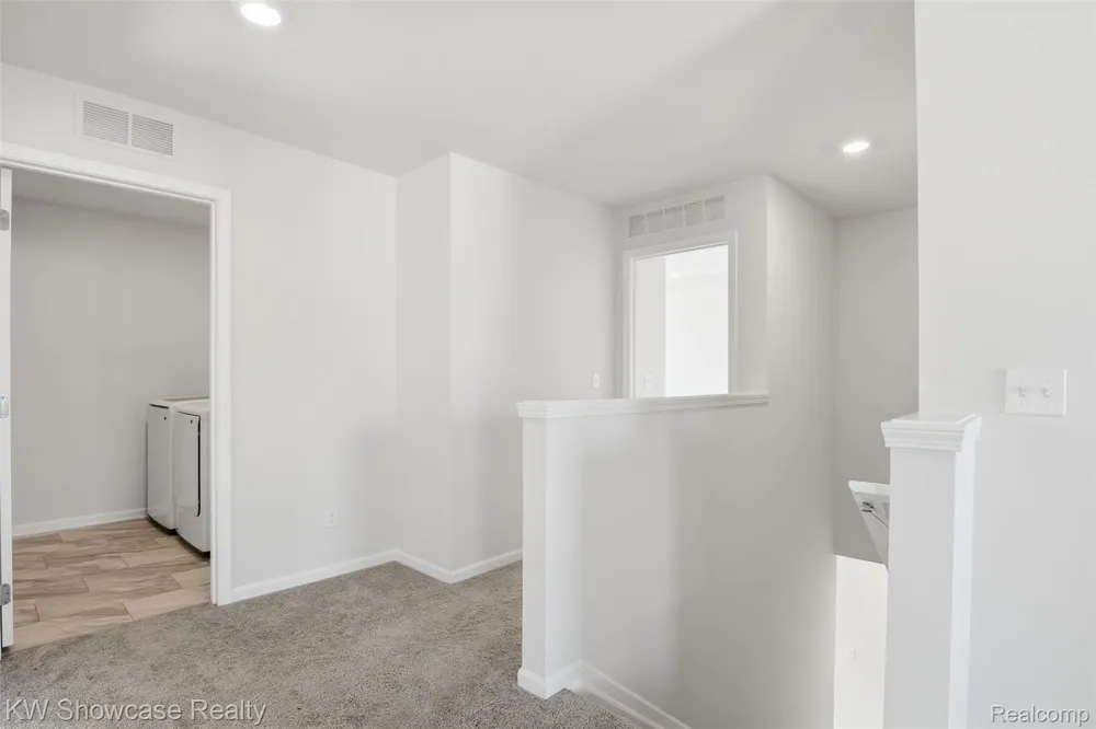 249 Saddleback Court White Lake Charter Township, MI 48386