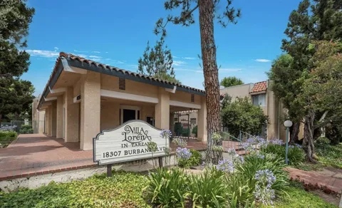 18307 Burbank #68