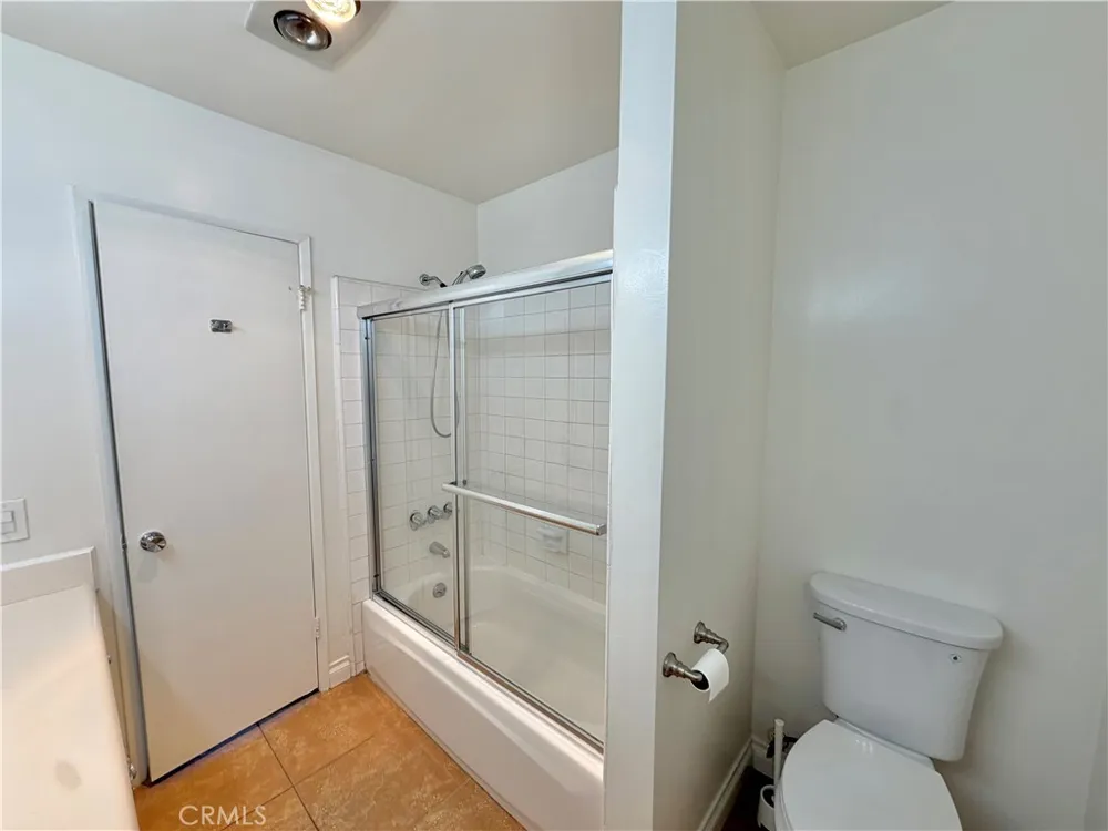 14141 Dickens #311 Sherman Oaks, CA 91423