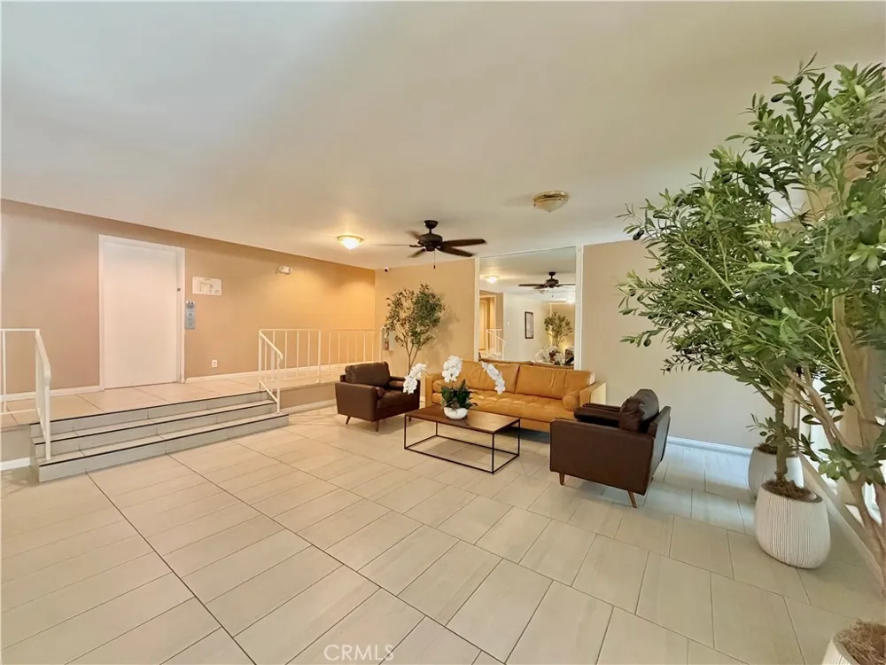 14141 Dickens #311 Sherman Oaks, CA 91423