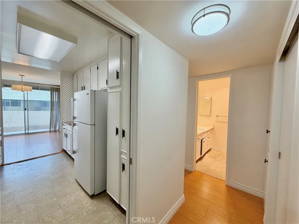 14141 Dickens #311 Sherman Oaks, CA 91423