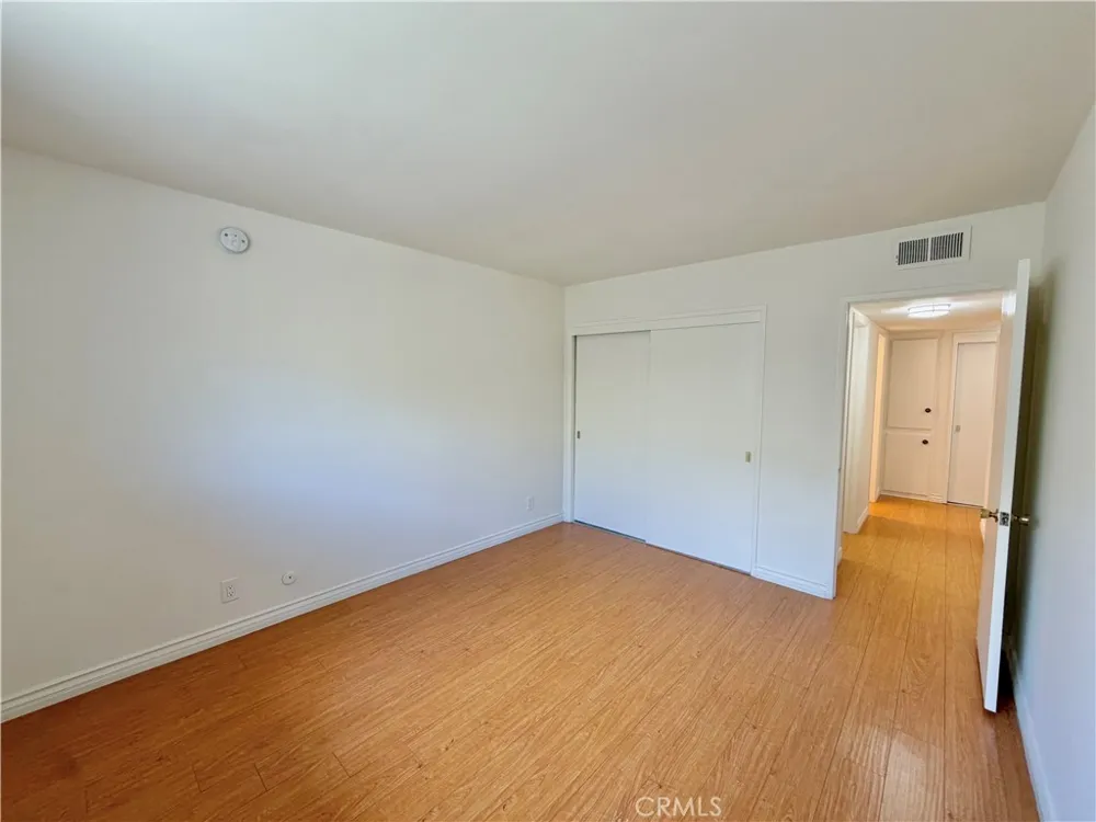 14141 Dickens #311 Sherman Oaks, CA 91423