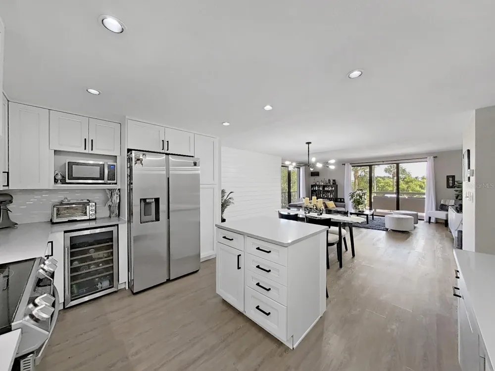 150 BELLEVIEW BOULEVARD #106 Belleair, FL 33756