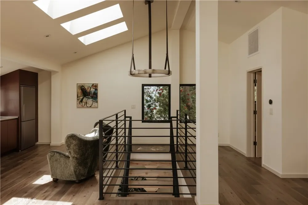 12162 Laurel Terrace Drive Studio City, CA 91604