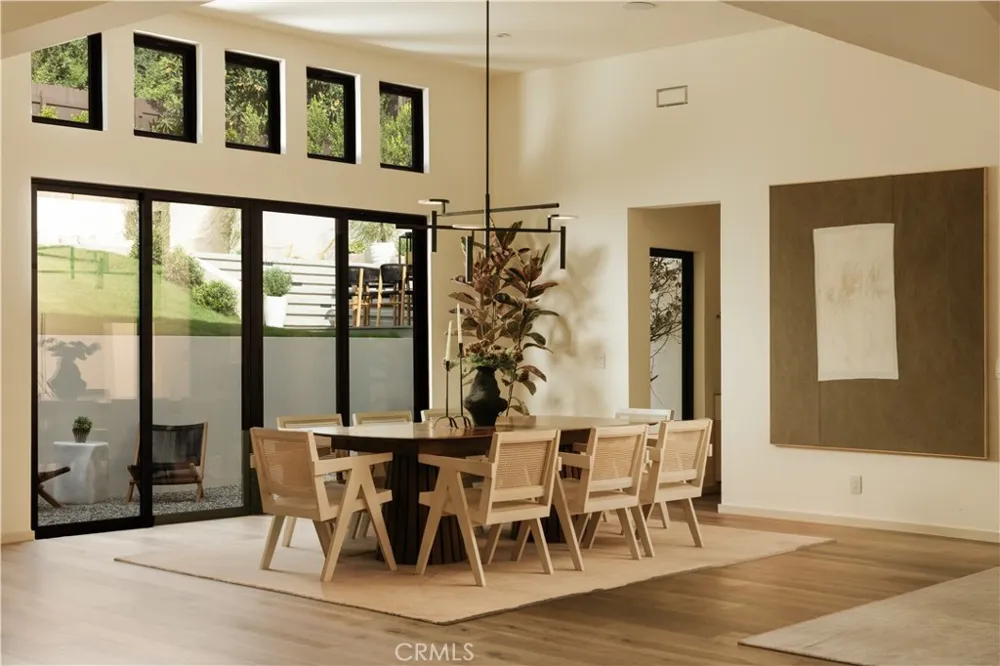 12162 Laurel Terrace Drive Studio City, CA 91604