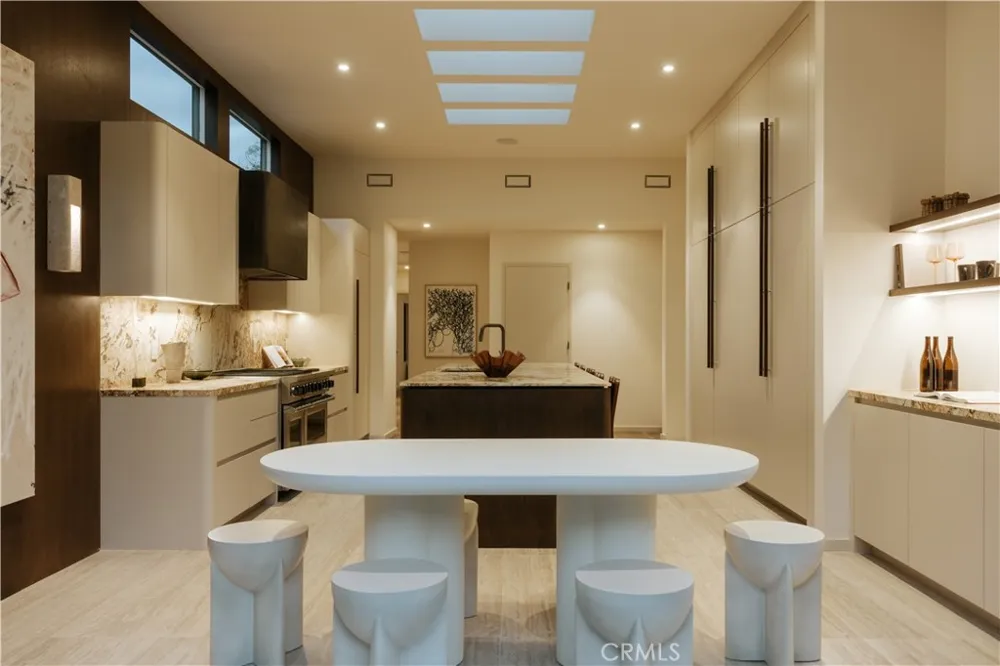 12162 Laurel Terrace Drive Studio City, CA 91604