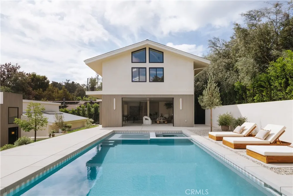 12162 Laurel Terrace Drive Studio City, CA 91604