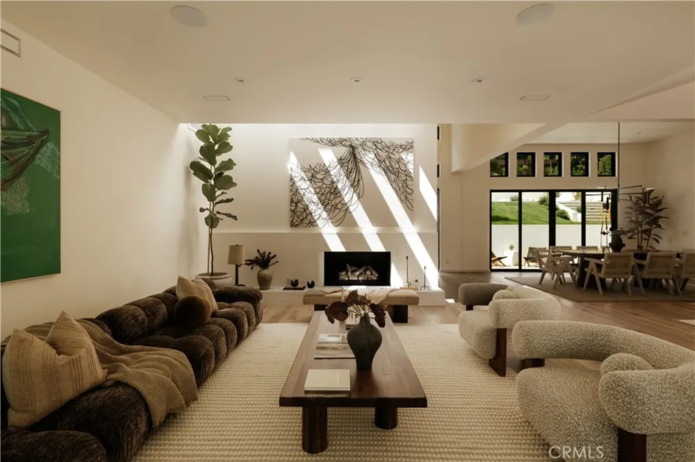 12162 Laurel Terrace Drive Studio City, CA 91604