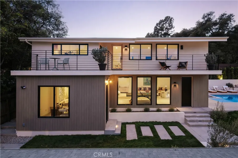 12162 Laurel Terrace Drive Studio City, CA 91604