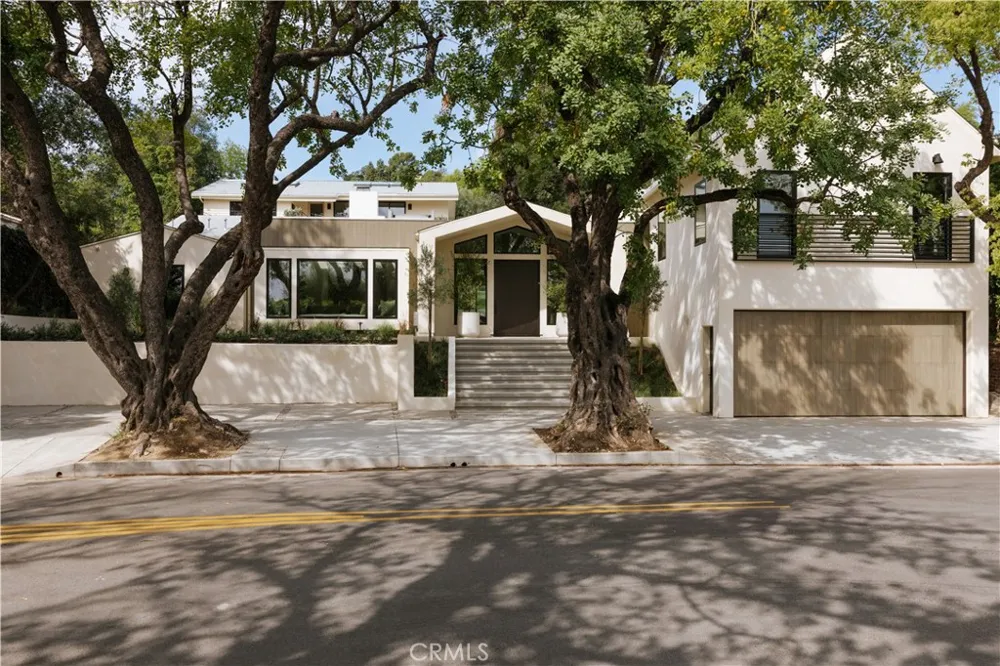 12162 Laurel Terrace Drive Studio City, CA 91604