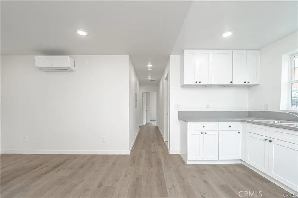 250 E 79th #1/2 Los Angeles, CA 90003