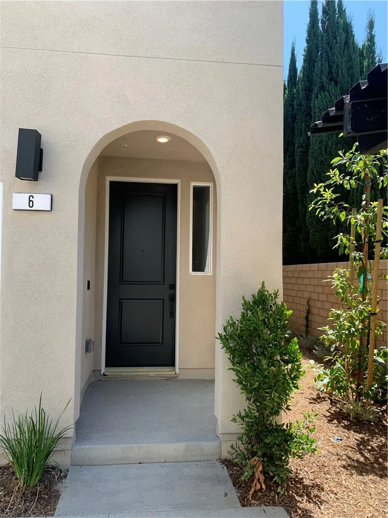 9425 N. Sepulveda Blvd. #6 North Hills, CA 91343