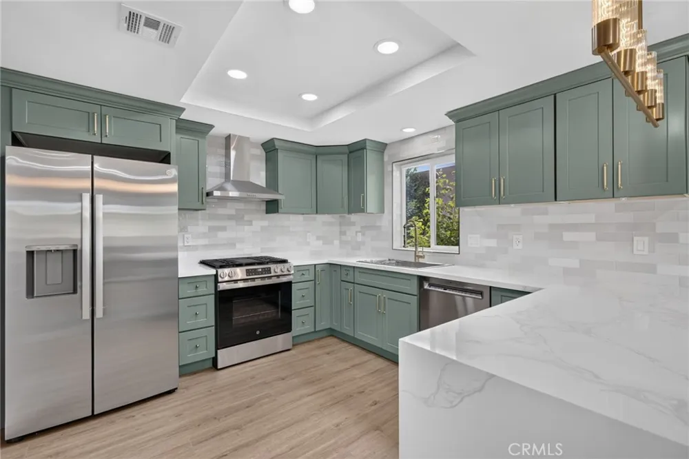 76726 California Palm Desert, CA 92211