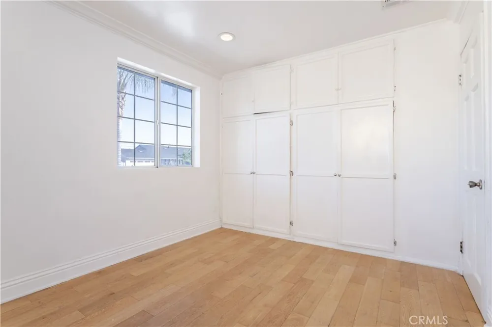 8855 Tyrone Avenue Panorama City, CA 91402