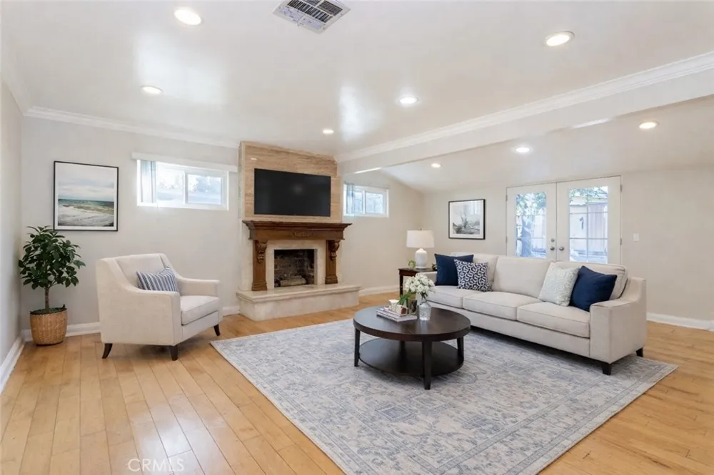 8855 Tyrone Avenue Panorama City, CA 91402