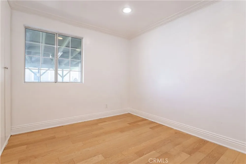 8855 Tyrone Avenue Panorama City, CA 91402