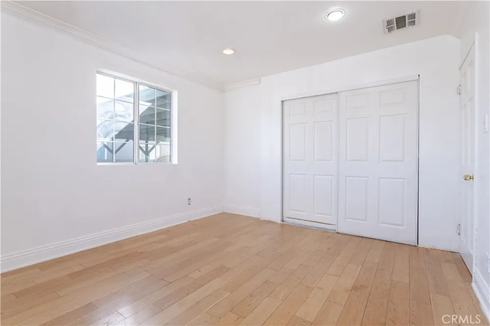 8855 Tyrone Avenue Panorama City, CA 91402