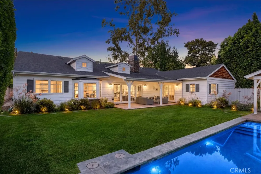 11156 Valley Spring Lane Studio City, CA 91602