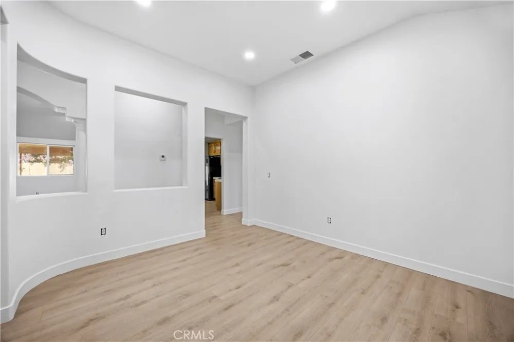 5009 Shaman Court Bakersfield, CA 93312