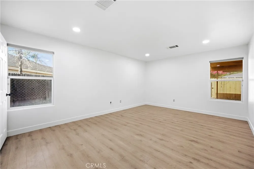 5009 Shaman Court Bakersfield, CA 93312