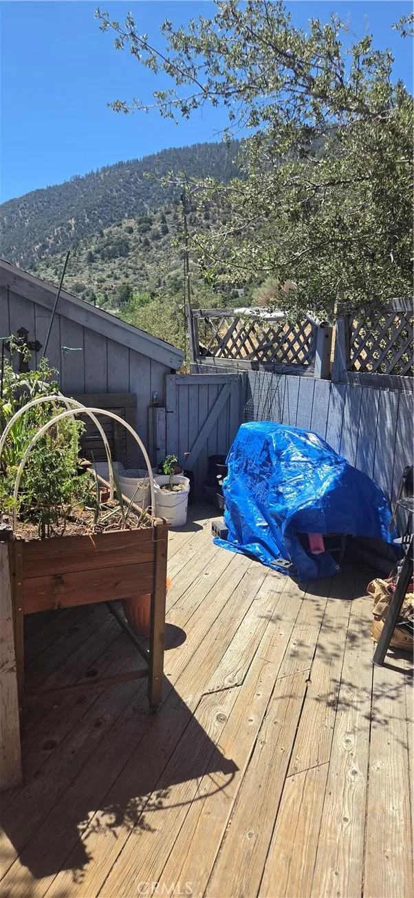 3649 Nebraska Frazier Park, CA 93225