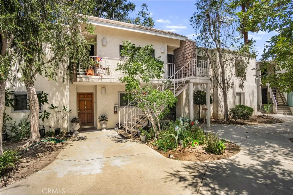 5700 Etiwanda Avenue #288 Tarzana, CA 91356