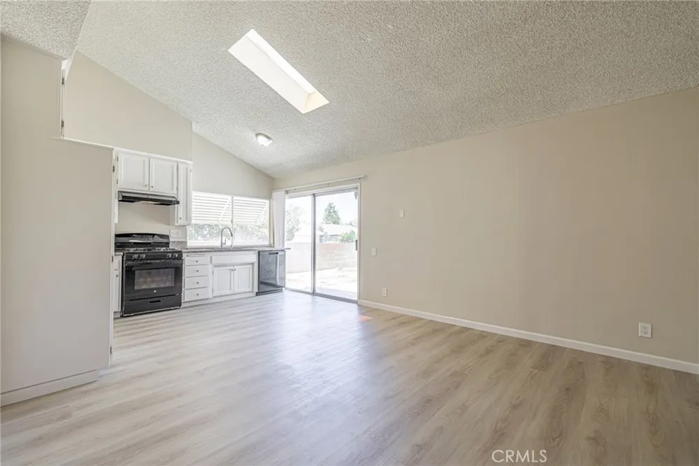 601 Curve Lancaster, CA 93535