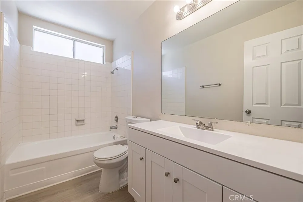 601 Curve Lancaster, CA 93535