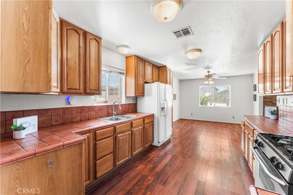 21208 Madre Tehachapi, CA 93561