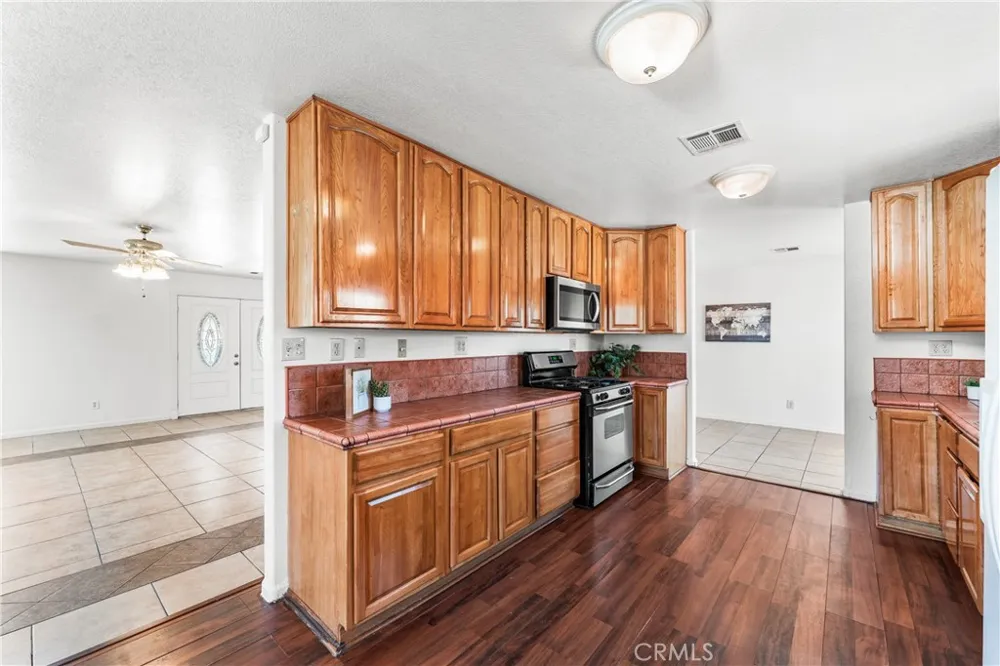 21208 Madre Tehachapi, CA 93561
