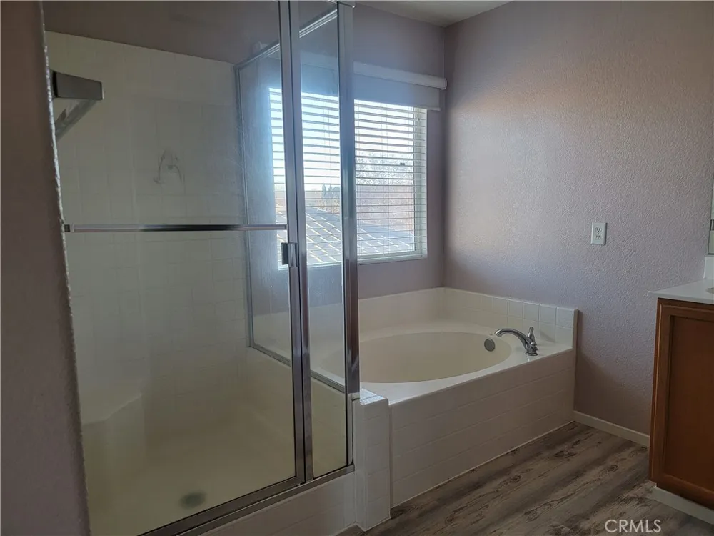 43650 Castle Circle Lancaster, CA 93535