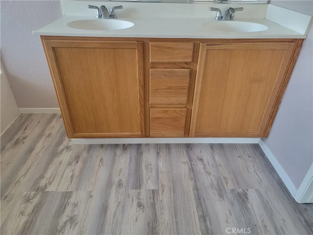 43650 Castle Circle Lancaster, CA 93535
