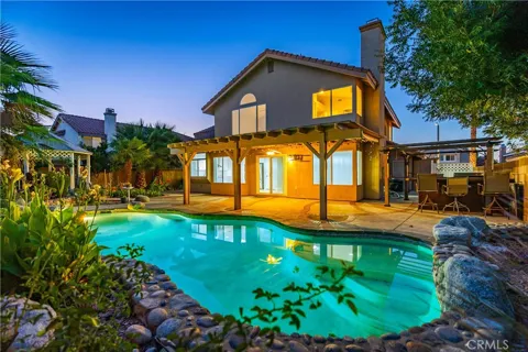 2618 Paxton