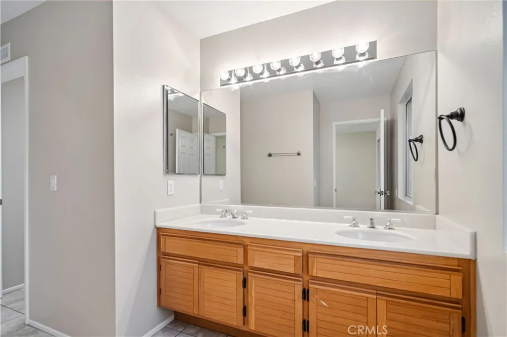 2618 Paxton Palmdale, CA 93551