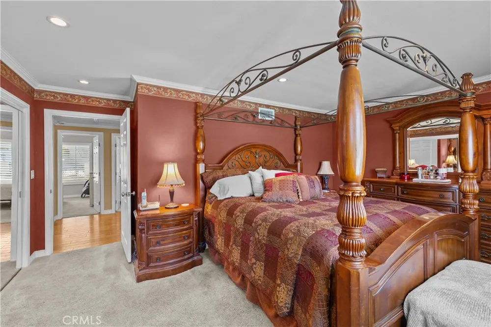 9408 True Knoll Drive Tujunga, CA 91042