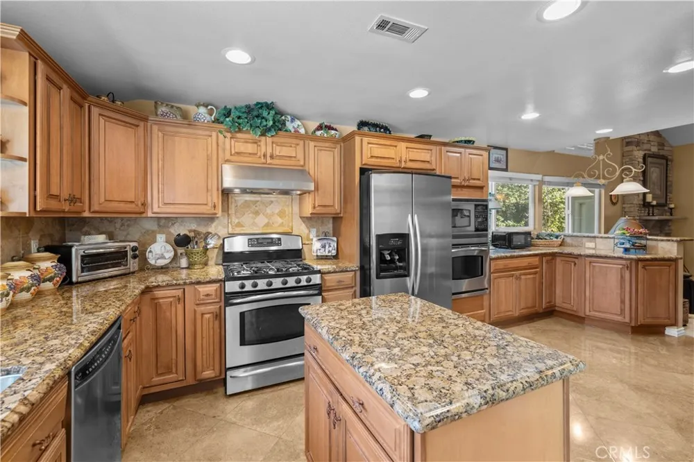 9408 True Knoll Drive Tujunga, CA 91042
